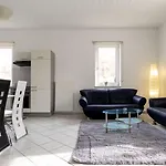 Slawitsch Lejlighed *